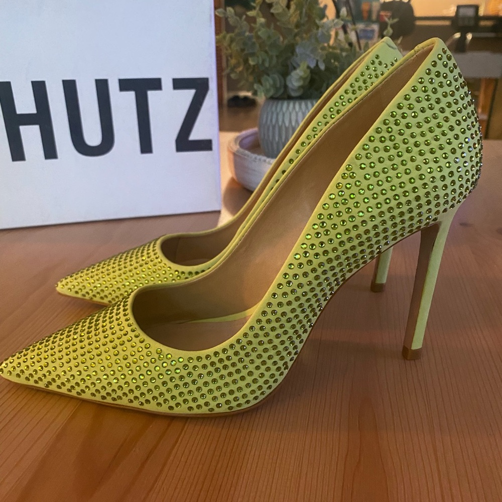 BNWT SCHUTZ Lou crystal heels sz 7.5